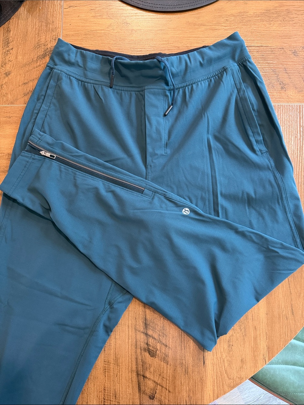 lululemon athletica Men’s Teal Athletic Joggers